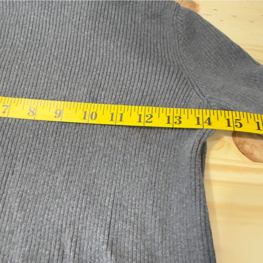 Lauren Ralph Lauren Fitted Ribbed Turtleneck Sweater Gray Long Sleeves Size P/S - Picture 8 of 8